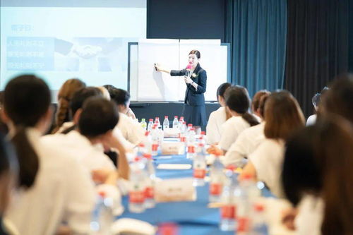 解鎖高端人脈圈 寧波資深獵頭、85后CEO與禮儀管理專家聯(lián)袂，助力會(huì)展服務(wù)新飛躍